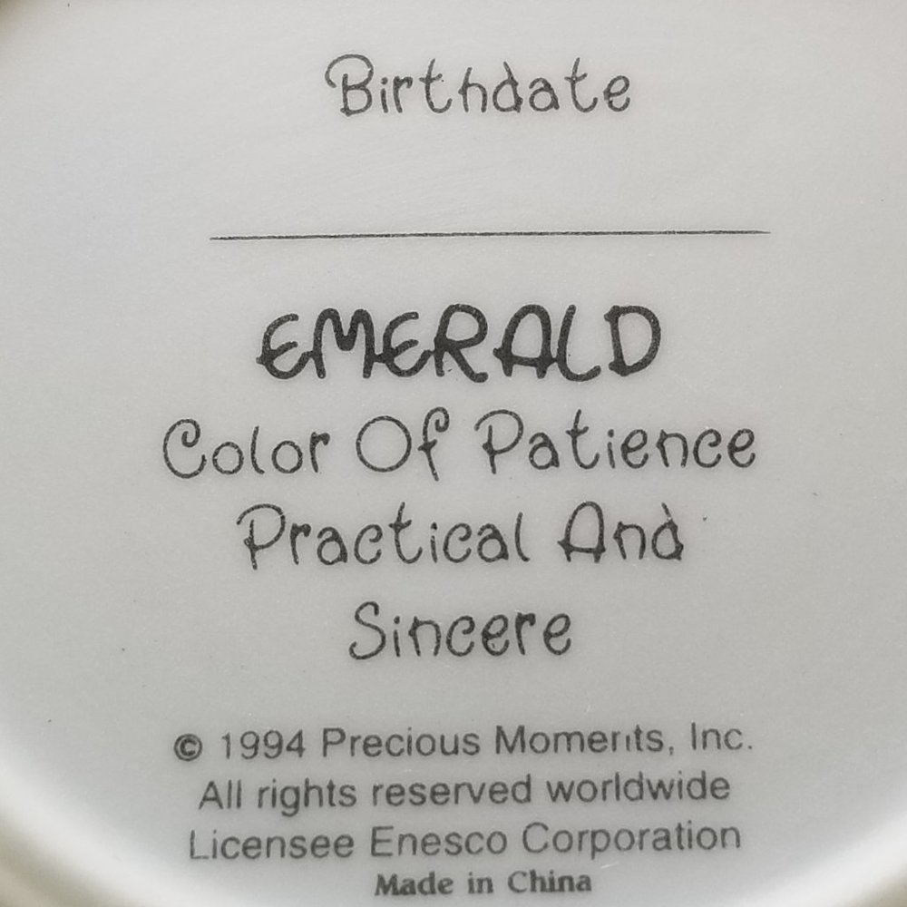 May Birthstone Mini Plate w/ Reticulated Hearts & Faux Emerald Gemstone - Picture 3 of 5
